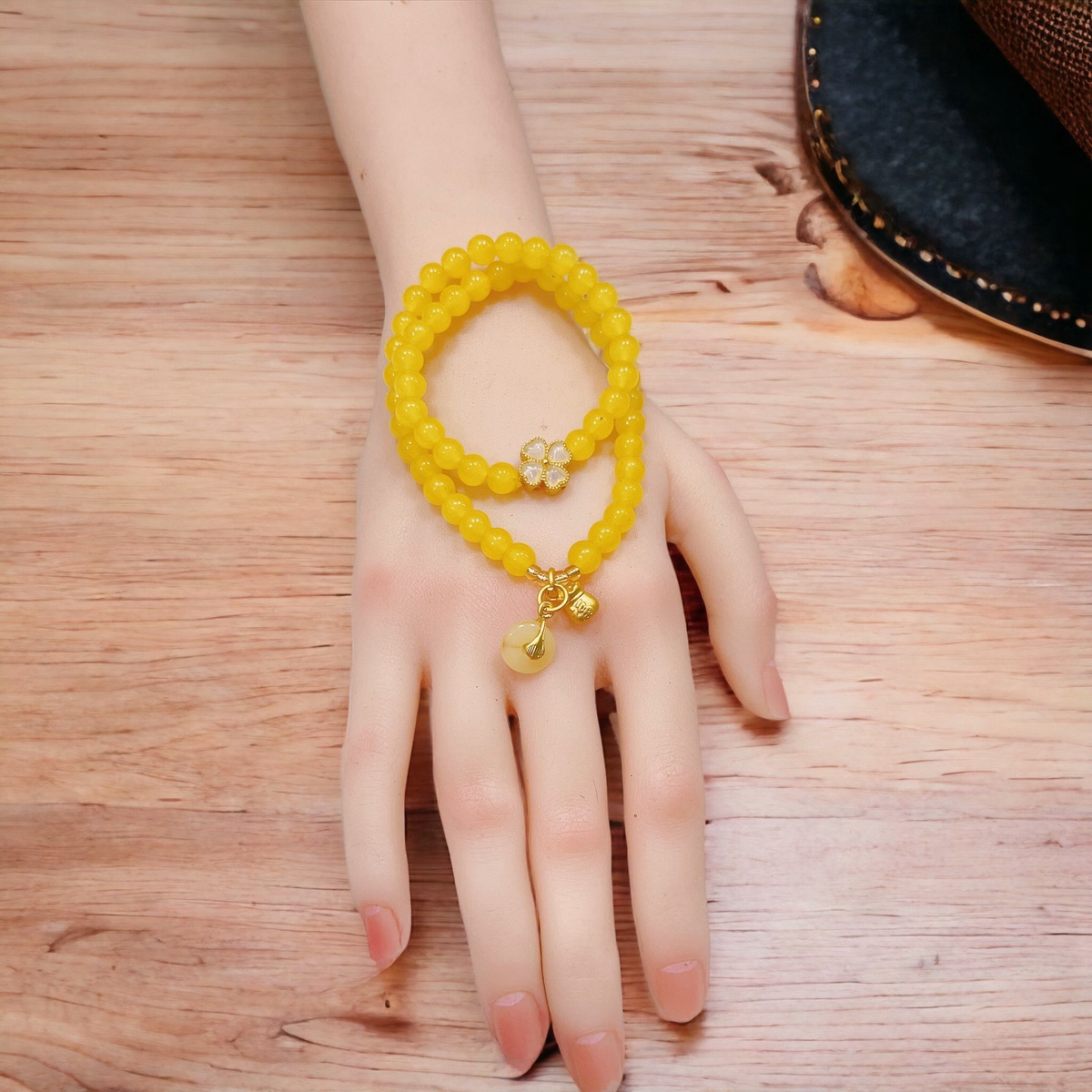 Vòng Tay Charm Tĩnh Điện Thạch Anh Vàng - Thắng Giang - Ảnh 4