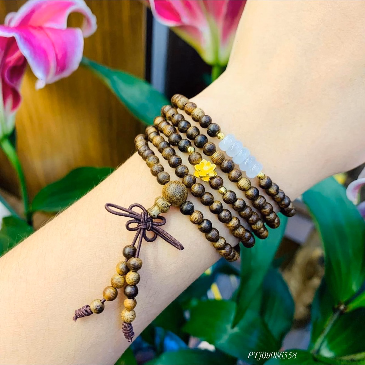 Vòng Tay Trầm Hương Tốc Thiên Nhiên Phối Ngũ Điếu Mini Charm Bạc Ta Xi Vàng - Thắng Giang - Ảnh 4