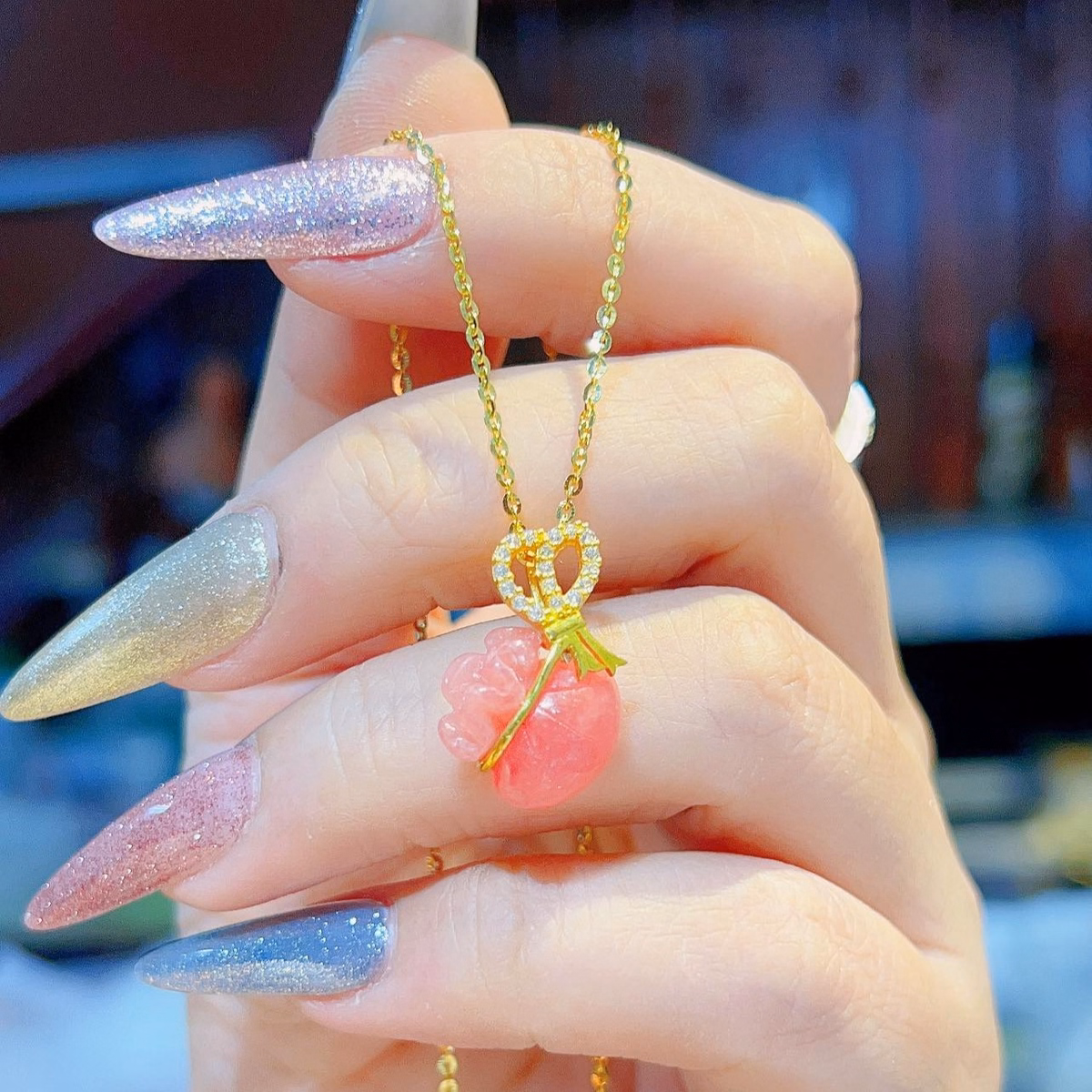 Mặt Dây Chuyền Túi Tiền Đá Đào Hóa Thiên Nhiên Móc Vàng Tây 10 Kara - Thắng Giang - Ảnh 2