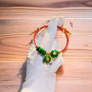 Vòng Tay Cỏ Bốn Lá Ngũ Điếu Túi Tiền Cẩm Thạch Sơn Thủy Phối Charm Vàng - Thắng Giang