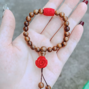 Vòng Tay Đơn Lu Thống Hoa Mẫu Đơn Chu Sa Phối Trầm Hương - Thắng Giang