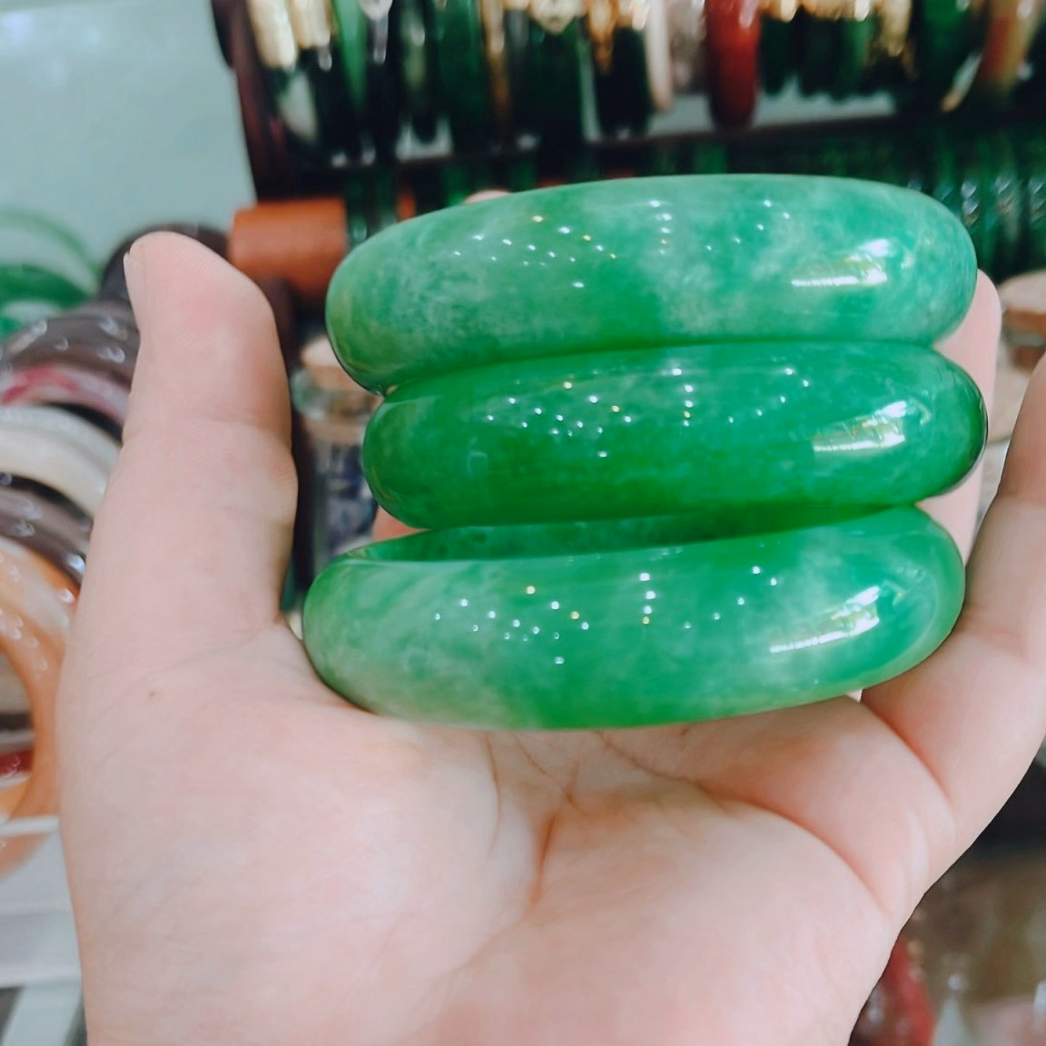 Vòng Tay Bản Hẹ Cẩm Thạch Xanh Thiên Nhiên - Thắng Giang - Ảnh 4