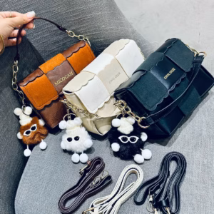 Túi Xách Nữ Đeo Chéo Đeo Vai Tặng Kèm Kèm Móc Khóa Dễ Thương Thời Trang 931